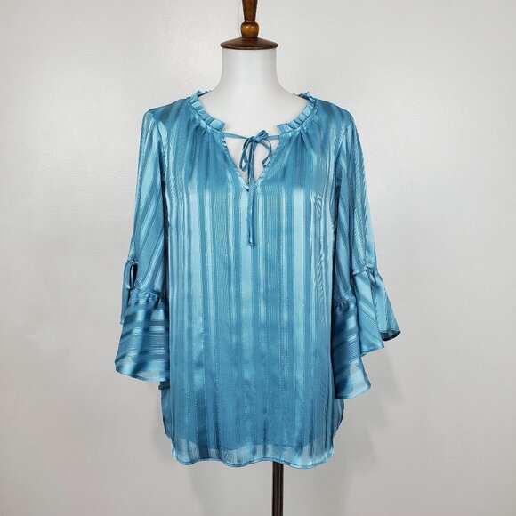 LC Lauren Conrad Feminine Pullover Bell Sleeve Turquoise Top Blouse Size XS - Picture 1 of 14